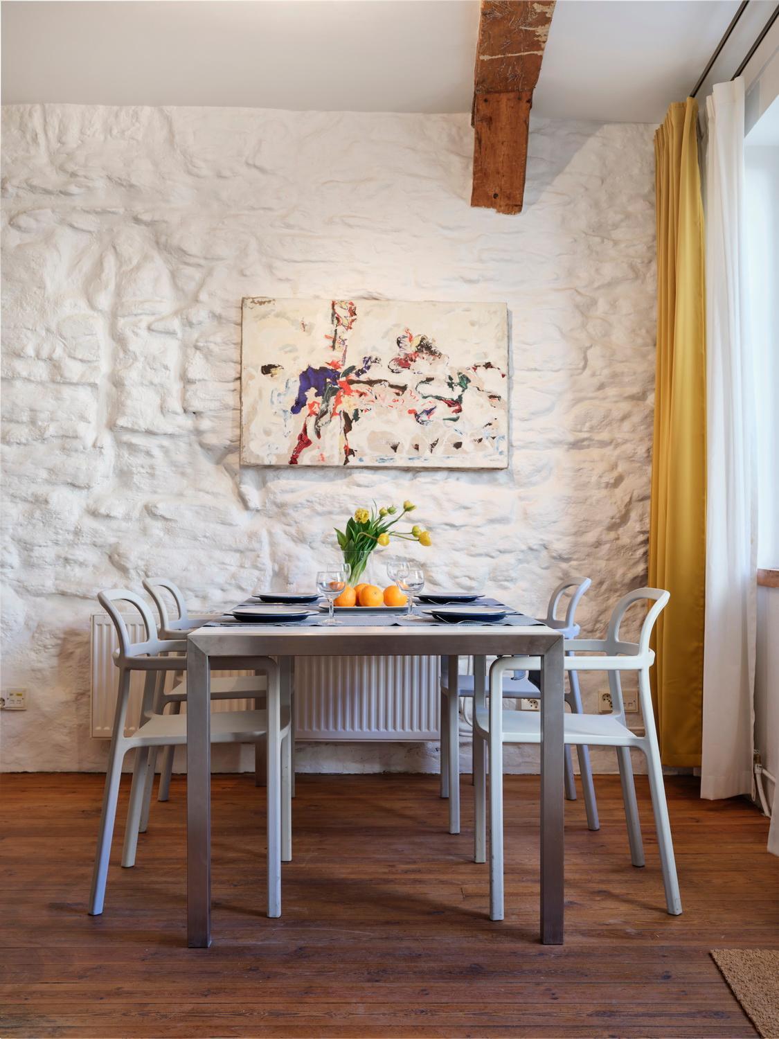 Historic Apartment With Private Garden In Old Town Tallinn Exterior foto