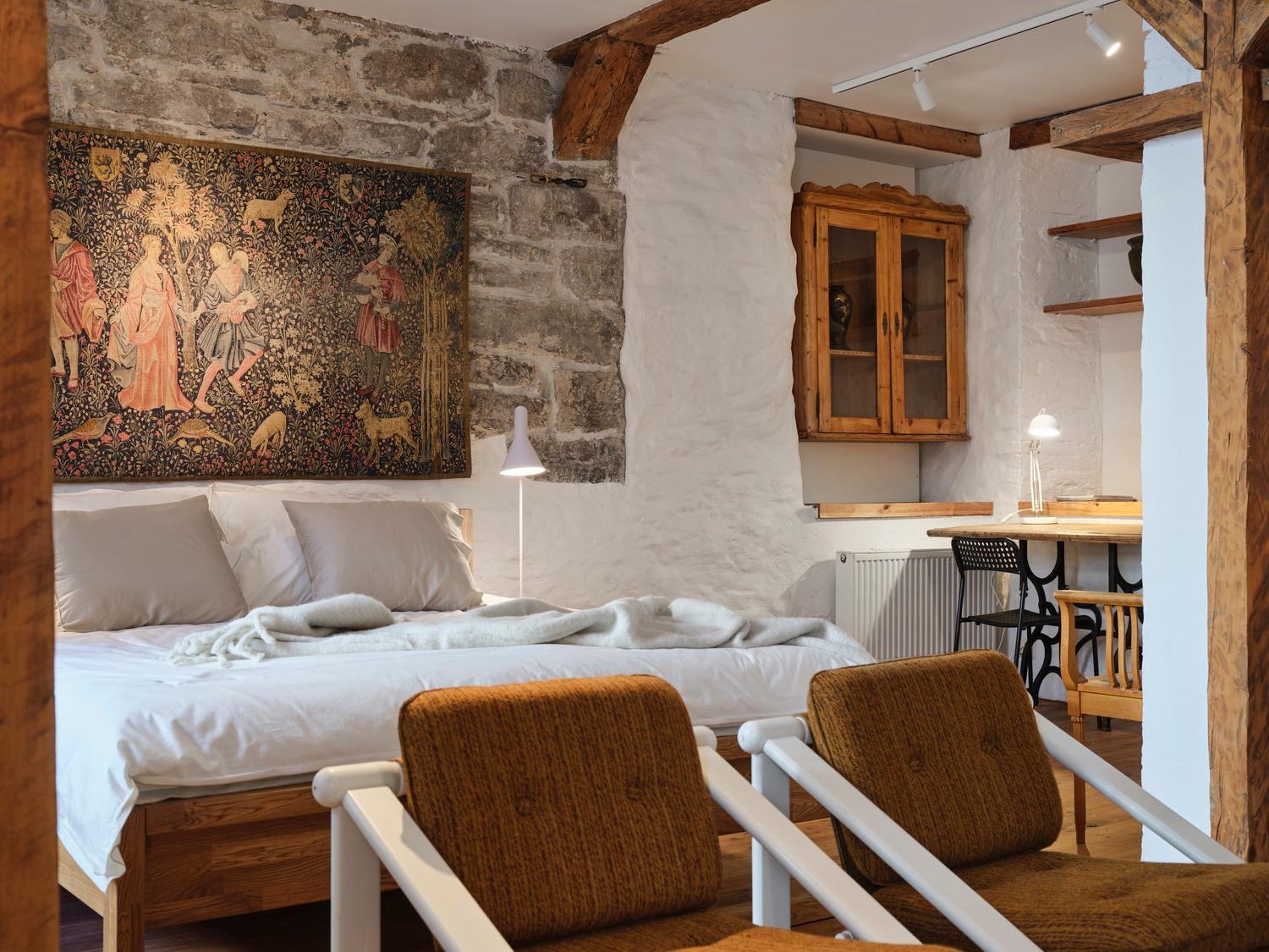 Historic Apartment With Private Garden In Old Town Tallinn Exterior foto