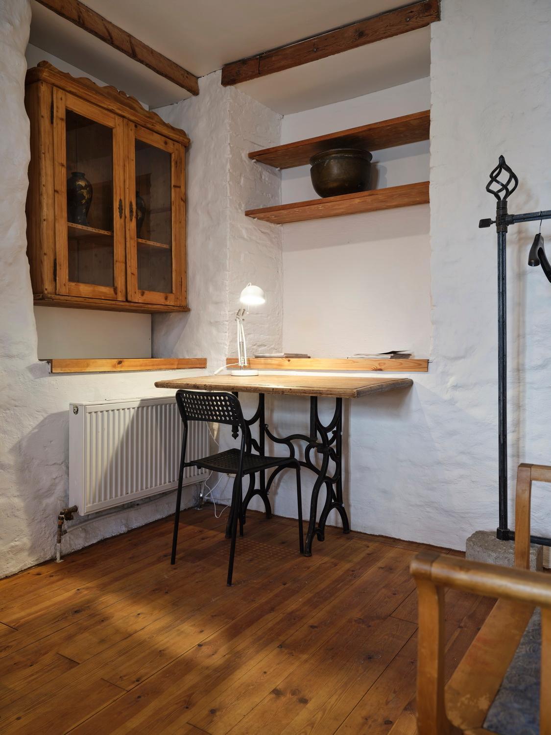 Historic Apartment With Private Garden In Old Town Tallinn Exterior foto