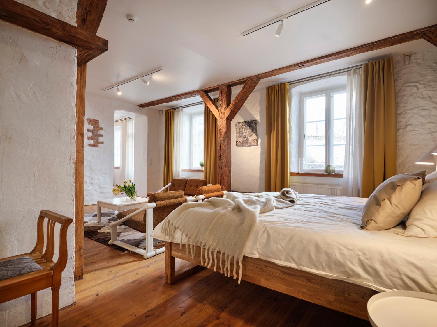 Historic Apartment With Private Garden In Old Town Tallinn Exterior foto